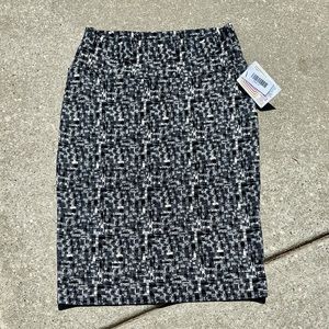 🖤MAKE OFFER🖤NWT!!LuLaRoe Cassie skirt🖤